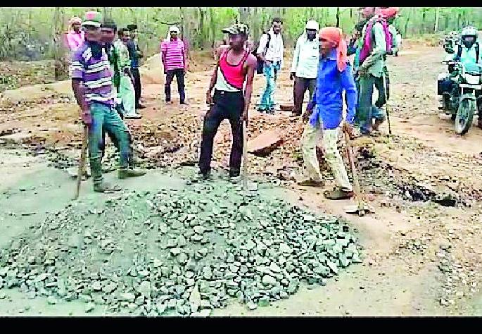 The Kurkheda-Coral Road Traffic Continues | कुरखेडा-कोरची मार्गावरील वाहतूक सुरू