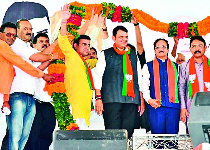 BJP's tradition of dialogue if it is in power | सत्तेत असल्यास संवादयात्रा ही भाजपची परंपरा BJP's tradition of dialogue if it is in power | सत्तेत असल्यास संवादयात्रा ही भाजपची परंपरा