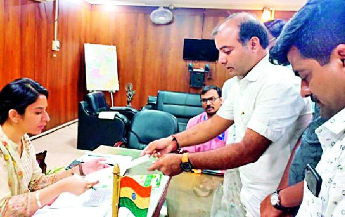 The instructions given by the CEOs | सीईओंनी दिले कारवाई करण्याचे निर्देश The instructions given by the CEOs | सीईओंनी दिले कारवाई करण्याचे निर्देश