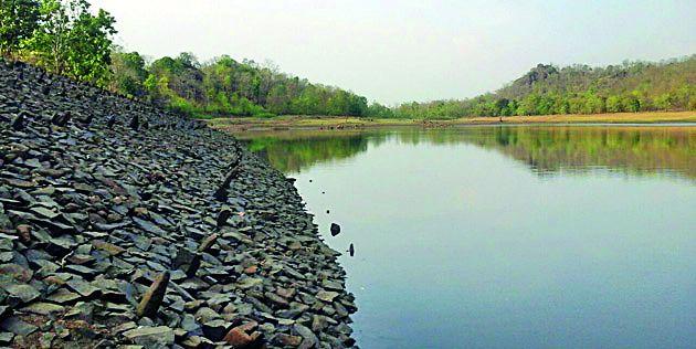 There is no water for Rabbi | रब्बीसाठी पाणी नाहीच There is no water for Rabbi | रब्बीसाठी पाणी नाहीच