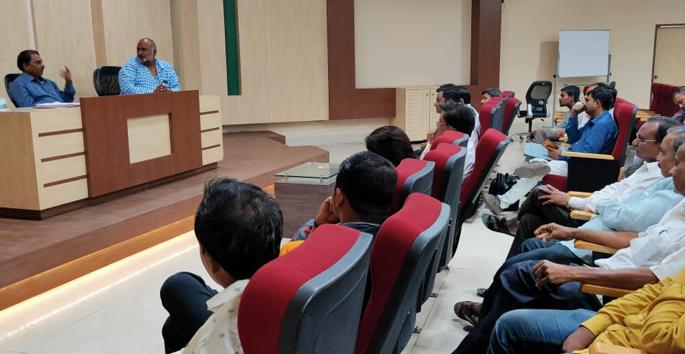 Workshop on agriculture | पिकावरील अळी नियंत्रणासाठी विक्रेत्यांची कार्यशाळा उत्साहात