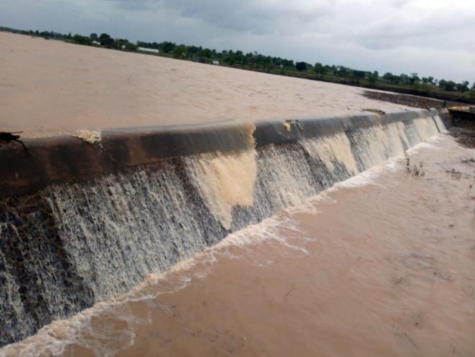 Dhamna Project Overflow ... | धामणा प्रकल्प ओव्हरफ्लो... Dhamna Project Overflow ... | धामणा प्रकल्प ओव्हरफ्लो...