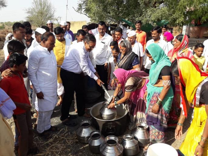 To combat 'drought-famine' campaign to overcome the drought situation | दुष्काळ परिस्थितीवर मात करण्यासाठी ‘मुकाबला दुष्काळाचा’ मोहीम हाती To combat 'drought-famine' campaign to overcome the drought situation | दुष्काळ परिस्थितीवर मात करण्यासाठी ‘मुकाबला दुष्काळाचा’ मोहीम हाती