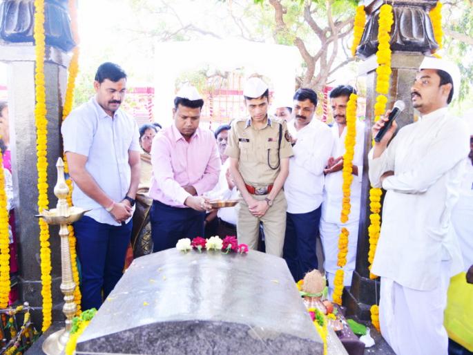 last phase of the development plan of Shri Wadhu Budruk, Naval Kishore Ram | श्री क्षेत्र वढू बुद्रुकचा विकास आराखडा अंतिम टप्प्यात : नवल किशोर राम last phase of the development plan of Shri Wadhu Budruk, Naval Kishore Ram | श्री क्षेत्र वढू बुद्रुकचा विकास आराखडा अंतिम टप्प्यात : नवल किशोर राम