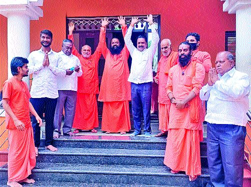 Ramnama's triumph in the district | जिल्ह्यात रामनामाचा जयघोष