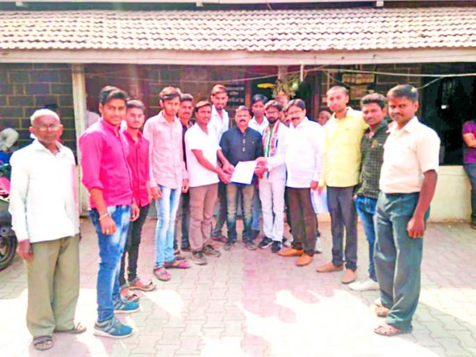 Immediately implement the implementation of drought schemes, otherwise the agitation | दुष्काळी योजनांची अंमलबजावणी त्वरीत करा, अन्यथा आंदोलन Immediately implement the implementation of drought schemes, otherwise the agitation | दुष्काळी योजनांची अंमलबजावणी त्वरीत करा, अन्यथा आंदोलन