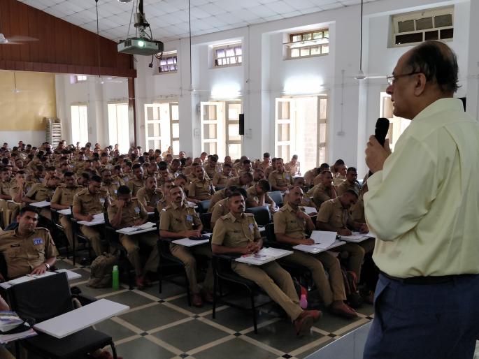 MPA,PSI,oath,no,tobacco | एमपीएतील ८१९ अधिकाऱ्यांनी घेतली तंबाखूमुक्तीची शपथ MPA,PSI,oath,no,tobacco | एमपीएतील ८१९ अधिकाऱ्यांनी घेतली तंबाखूमुक्तीची शपथ