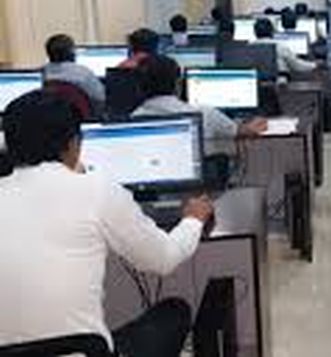 Fuel from the computer center to the tower for testing | परिक्षेसाठी कॉम्प्युटर सेंटरकडून टॉवरला इंधन Fuel from the computer center to the tower for testing | परिक्षेसाठी कॉम्प्युटर सेंटरकडून टॉवरला इंधन