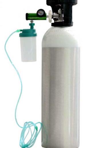 Immediate provision of oxygen to those in need | गरज असलेल्यांना तातडीने आॅक्सिजनची व्यवस्था Immediate provision of oxygen to those in need | गरज असलेल्यांना तातडीने आॅक्सिजनची व्यवस्था