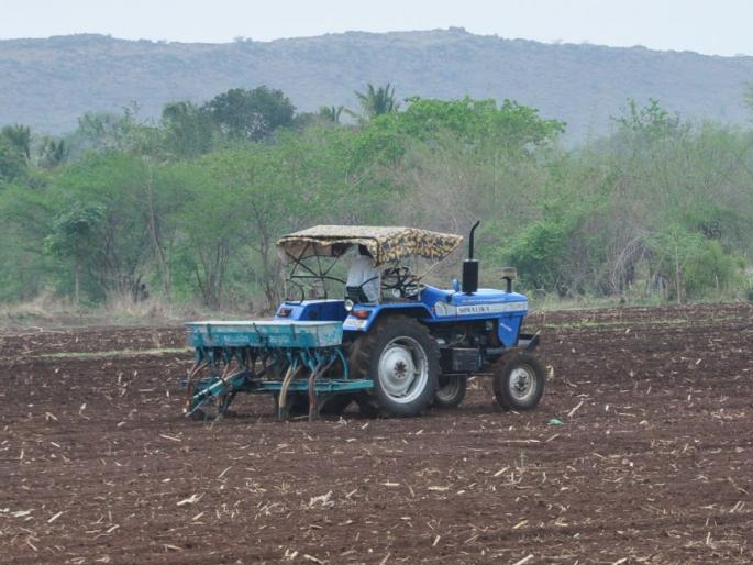 The administration looks into the sale of fertilizer and seeds | खत व बियाणे विक्रीवर राहणार प्रशासनाची नजर The administration looks into the sale of fertilizer and seeds | खत व बियाणे विक्रीवर राहणार प्रशासनाची नजर