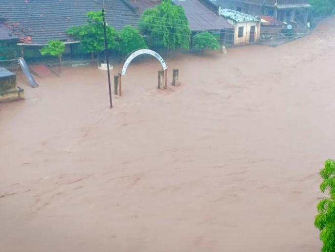 The rainy season over the district | जिल्ह्यावर बरसली आभाळमाया