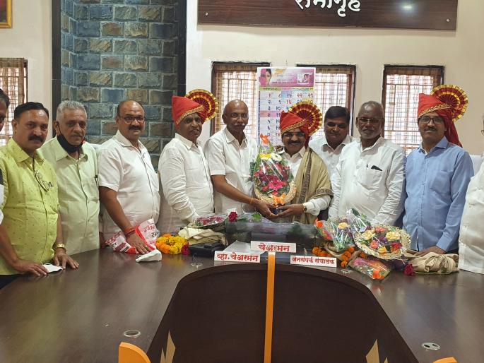 Vijay Shinde unopposed as chairman of Ozar Merchant Bank | ओझर मर्चंट बँकेच्या चेअरमनपदी विजय शिंदे बिनविरोध Vijay Shinde unopposed as chairman of Ozar Merchant Bank | ओझर मर्चंट बँकेच्या चेअरमनपदी विजय शिंदे बिनविरोध