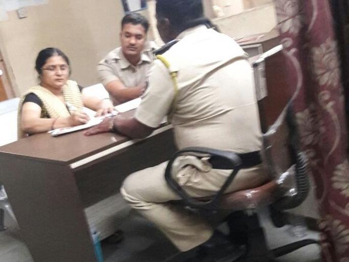 BJP MLA from Umred attacks police in Nagpur district | नागपूर जिल्ह्यातील उमरेडच्या भाजप आमदाराने केली पोलिसाला मारहाण BJP MLA from Umred attacks police in Nagpur district | नागपूर जिल्ह्यातील उमरेडच्या भाजप आमदाराने केली पोलिसाला मारहाण