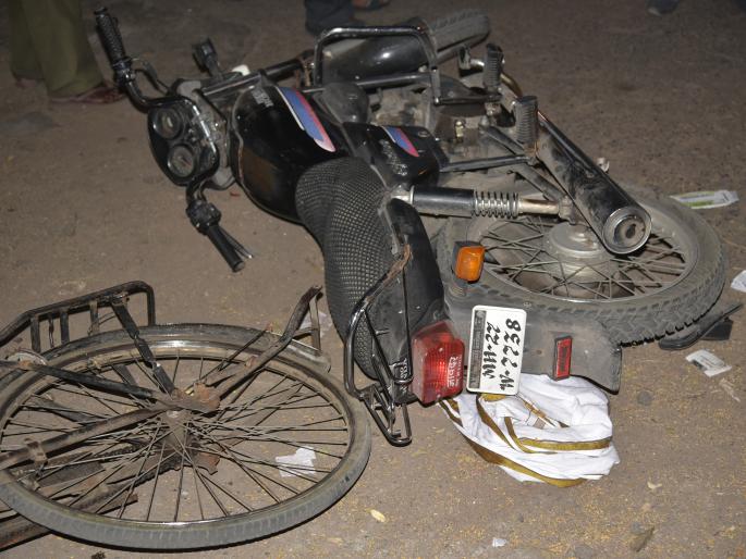 MNS Leader assaulted who gave threatening to MLA Bachu Kadu | आमदार बच्चू कडू यांना धमकी देणाऱ्यावर नागपुरात हल्ला