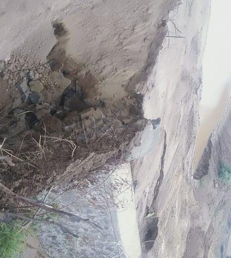 The strains of 'Jalukta' are the first rain in the rain | ‘जलयुक्त’च्या बंधाऱ्यांना पहिल्याच पावसात गळती The strains of 'Jalukta' are the first rain in the rain | ‘जलयुक्त’च्या बंधाऱ्यांना पहिल्याच पावसात गळती