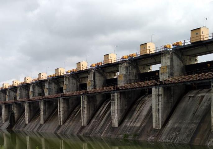 Lack of facilities at Bori Dam | बोरी धरणावर सुविधांचा अभाव Lack of facilities at Bori Dam | बोरी धरणावर सुविधांचा अभाव