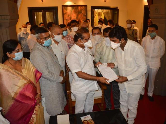 Provide state-of-the-art services at the Trauma Care Center in Bhusawal | भुसावळात ट्रामा केअर सेंटरमध्ये अत्याधुनिक सेवा द्या Provide state-of-the-art services at the Trauma Care Center in Bhusawal | भुसावळात ट्रामा केअर सेंटरमध्ये अत्याधुनिक सेवा द्या