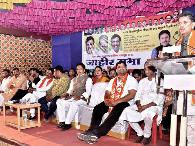 Sindhudurg: Message will be sent to Fadnavis, Thakarna to greet people: Deepak Kesarkar | सिंधुदुर्ग :  संदेश पारकरांच्या सत्कारासाठी फडणवीस, ठाकरेंना आणणार : दीपक केसरकर