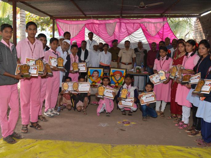 The glorification of quality at Watar | वटार येथे गुणवंतांचा गौरव The glorification of quality at Watar | वटार येथे गुणवंतांचा गौरव