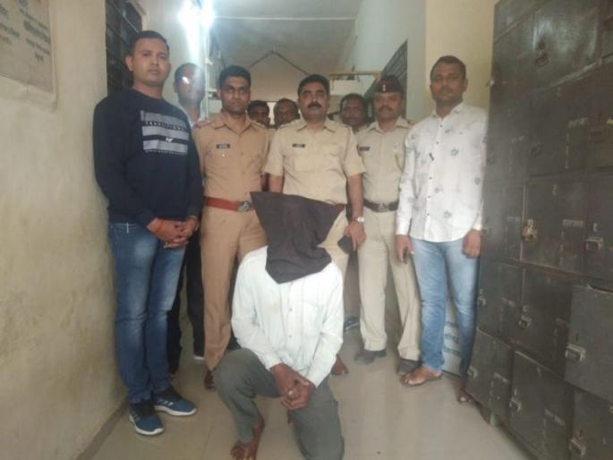 Re-rape of a convicted felon | बलात्काराच्या आरोपाखाली शिक्षा भोगून आलेल्या आरोपीचा पुन्हा बलात्कार Re-rape of a convicted felon | बलात्काराच्या आरोपाखाली शिक्षा भोगून आलेल्या आरोपीचा पुन्हा बलात्कार