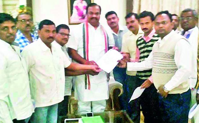 Heavy traffic risk on the Nandori route | नंदोरी मार्गावरील जड वाहतूक धोक्याची