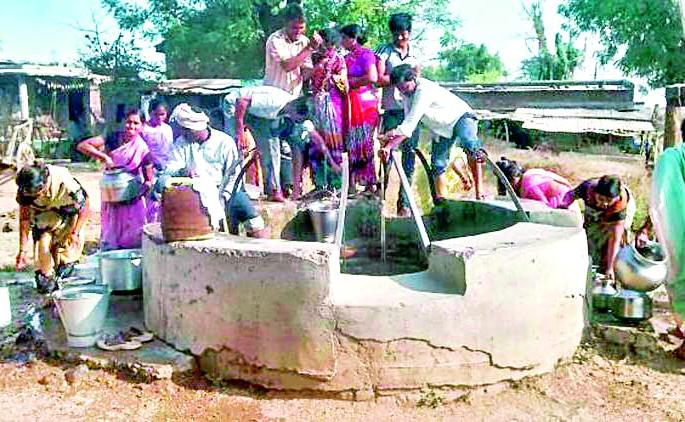 22 9 villages get water scarcity | २२९ गावांना पाणी टंचाईची झळ 22 9 villages get water scarcity | २२९ गावांना पाणी टंचाईची झळ