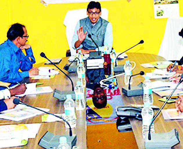 300 km of pedestrian roads will be improved | ३०० किमीचे पांदण रस्ते सुधारणार