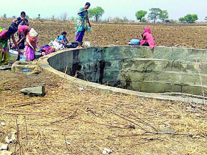 Fast water shortage in the Sakhkhas area | सोनखास परिसरात तीव्र पाणीटंचाई