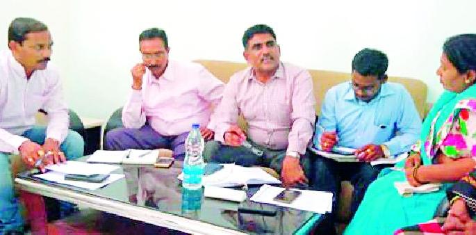 The power problem of 13 villages in Umarkhed will be available soon | उमरखेडमधील १३ गावांतील वीज समस्या लवकर सुटणार The power problem of 13 villages in Umarkhed will be available soon | उमरखेडमधील १३ गावांतील वीज समस्या लवकर सुटणार