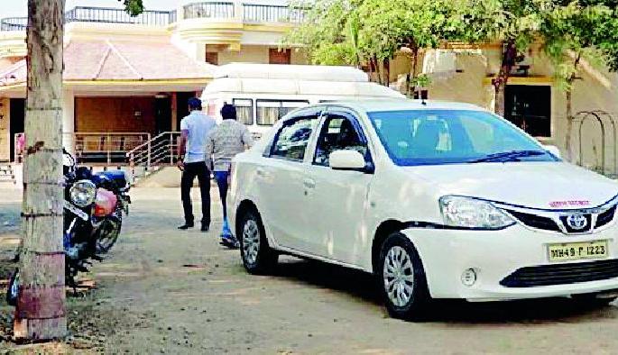 Pratikker Dhad at the residence of former minister of state | माजी राज्यमंत्र्यांच्या घरावर प्राप्तीकर धाड