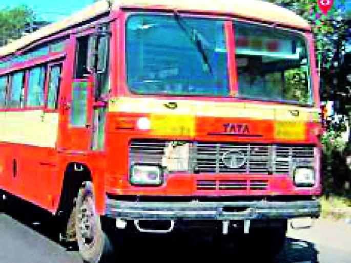 Watch over 443 carrier suspected of stealing a ticket | तिकीट चोरीतील संशयित ४४३ वाहकांवर वॉच Watch over 443 carrier suspected of stealing a ticket | तिकीट चोरीतील संशयित ४४३ वाहकांवर वॉच