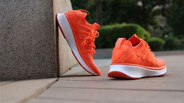 Xiaomi also landed in Lifestyle; Sport shoes Launch | Xiaomi लाईफस्टाईलमध्येही उतरली; स्पोर्ट शूज लाँच Xiaomi also landed in Lifestyle; Sport shoes Launch | Xiaomi लाईफस्टाईलमध्येही उतरली; स्पोर्ट शूज लाँच