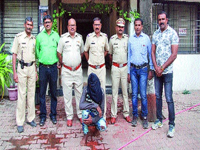 Detention of burglar robbery | घरफोडी करणाऱ्या चोरट्यास अटक  Detention of burglar robbery | घरफोडी करणाऱ्या चोरट्यास अटक