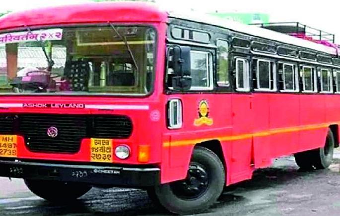 The employees started returning to work | बडतर्फ कर्मचारी कामावर परतू लागले The employees started returning to work | बडतर्फ कर्मचारी कामावर परतू लागले