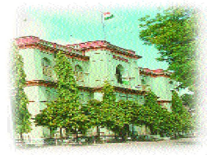 Aurangabad 'ZP' teachers got beaten | औरंगाबाद ‘झेडपी’ने धरले शिक्षकांना वेठीस Aurangabad 'ZP' teachers got beaten | औरंगाबाद ‘झेडपी’ने धरले शिक्षकांना वेठीस