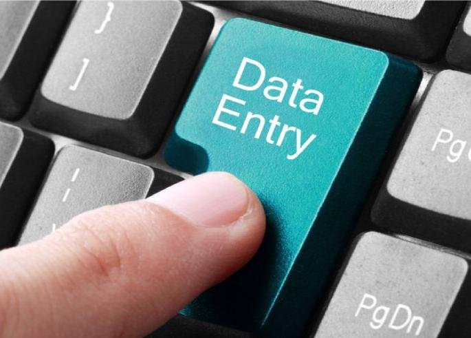 Nationalized banks looted by loans; The interest of bank officials | कर्जाद्वारे राष्ट्रीयीकृत बँकांची लूट; बँक अधिकाऱ्यांचेही हितसंबंध Nationalized banks looted by loans; The interest of bank officials | कर्जाद्वारे राष्ट्रीयीकृत बँकांची लूट; बँक अधिकाऱ्यांचेही हितसंबंध