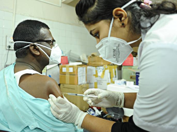 The number of corona victims in the district began to increase | जिल्ह्यातील कोरोनाग्रस्तांची संख्या लागली वाढू The number of corona victims in the district began to increase | जिल्ह्यातील कोरोनाग्रस्तांची संख्या लागली वाढू