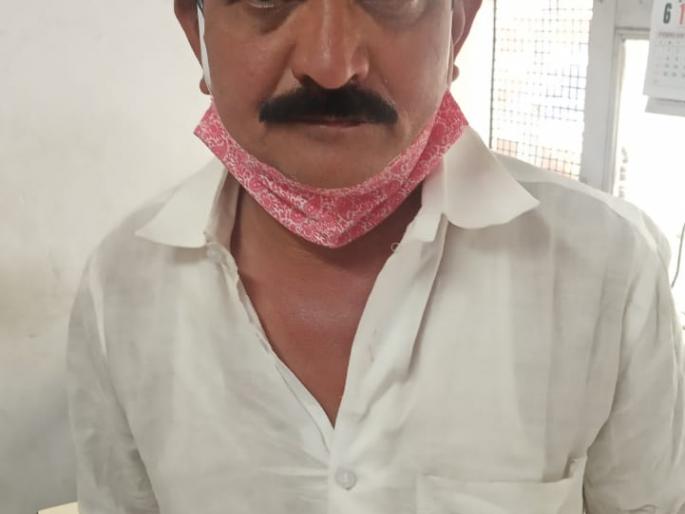 Attempted single self-immolation in Superintendent of Police office premises | पोलीस अधीक्षक कार्यालय आवारात एकाच आत्मदहनाचा प्रयत्न Attempted single self-immolation in Superintendent of Police office premises | पोलीस अधीक्षक कार्यालय आवारात एकाच आत्मदहनाचा प्रयत्न