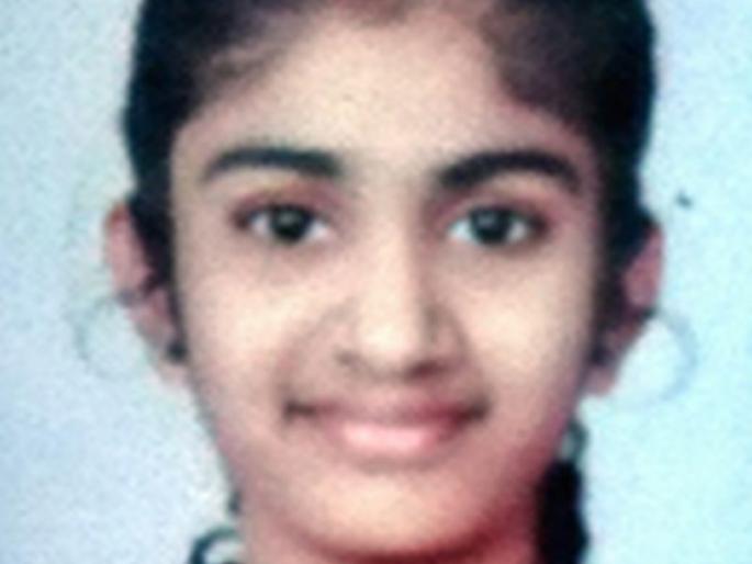 Yukta Badgujar first in Boradi area | बोराडी परिसरात युक्ता बडगुजर सर्वप्रथम Yukta Badgujar first in Boradi area | बोराडी परिसरात युक्ता बडगुजर सर्वप्रथम