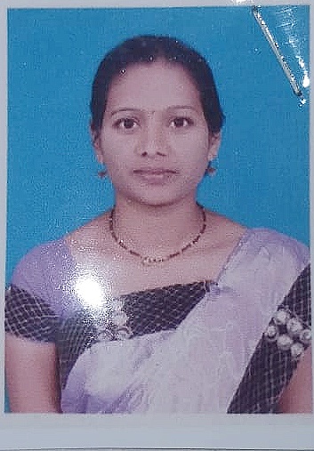 Wife who tried to commit suicide after losing her husband's job | पतीची नोकरी गेल्याने आत्महत्येचा प्रयत्न केलेल्या पत्नीचा मृत्यू Wife who tried to commit suicide after losing her husband's job | पतीची नोकरी गेल्याने आत्महत्येचा प्रयत्न केलेल्या पत्नीचा मृत्यू