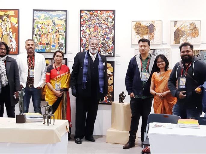 Response to exhibition of paintings by Sanjeev Sankpal, Atul Dake in Busan | संजीव संकपाळ, अतुल डाके यांच्या चित्र-शिल्पांच्या प्रदर्शनाला बुसानमध्ये प्रतिसाद Response to exhibition of paintings by Sanjeev Sankpal, Atul Dake in Busan | संजीव संकपाळ, अतुल डाके यांच्या चित्र-शिल्पांच्या प्रदर्शनाला बुसानमध्ये प्रतिसाद