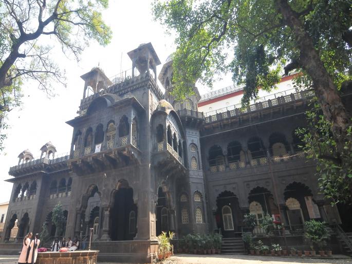 Kolhapur Darshan Museum should be made in Main Rajaram, the need for conservation of the building | ‘मेन राजाराम’मध्ये कोल्हापूर दर्शन संग्रहालय व्हावे, इमारतीच्या संवर्धनाची गरज Kolhapur Darshan Museum should be made in Main Rajaram, the need for conservation of the building | ‘मेन राजाराम’मध्ये कोल्हापूर दर्शन संग्रहालय व्हावे, इमारतीच्या संवर्धनाची गरज