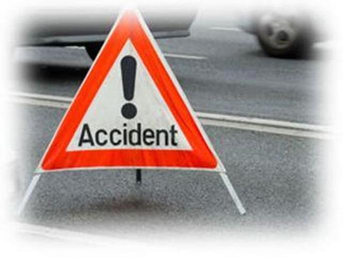 Mohpada-Haatgad road: jeep, a two-wheeler in front; Two killed in an accident near five injured surges | मोहपाडा-हतगड रस्ता : जीप, दुचाकीची समोरासमोर धडक; पाच जखमी सुरगाण्याजवळ अपघातात दोन ठार