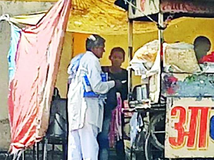 The food on the open is just as deadly | उघड्यावरील खाद्यपदार्थ घातकच