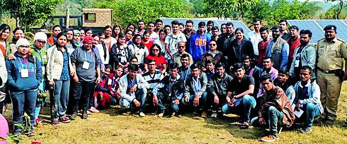 Scientists discovered the Spider in the village Kund | शास्त्रज्ञांनी कुंड गावात शोधले कोळी Scientists discovered the Spider in the village Kund | शास्त्रज्ञांनी कुंड गावात शोधले कोळी