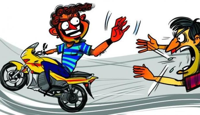 Thief with two-wheeler in police custody | दुचाकीसह चोरटा पोलिसांच्या ताब्यात