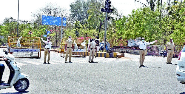 Health system alert due to corona patient | कोरोना रुग्णामुळे आरोग्य यंत्रणा अलर्ट Health system alert due to corona patient | कोरोना रुग्णामुळे आरोग्य यंत्रणा अलर्ट