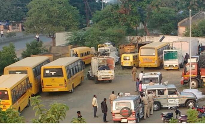 Regional Transport Department action on 3 vehicles | प्रादेशिक परिवहन विभागाची ८० वाहनांवर कारवाई Regional Transport Department action on 3 vehicles | प्रादेशिक परिवहन विभागाची ८० वाहनांवर कारवाई