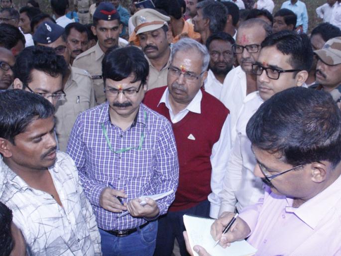 How do we live? | आम्ही जगायचं कसं? How do we live? | आम्ही जगायचं कसं?