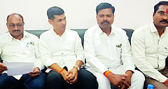 Shiv Sena's Elgar against the encroachment removal drive in Bhandara | भंडारातील अतिक्रमण हटाव मोहिमेविरुद्ध शिवसेनेचा एल्गार Shiv Sena's Elgar against the encroachment removal drive in Bhandara | भंडारातील अतिक्रमण हटाव मोहिमेविरुद्ध शिवसेनेचा एल्गार
